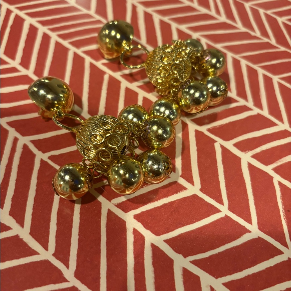 Elegant Gold Statement Earrings